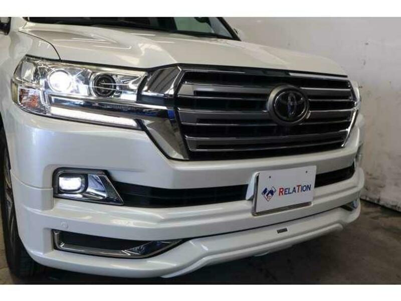 LAND CRUISER