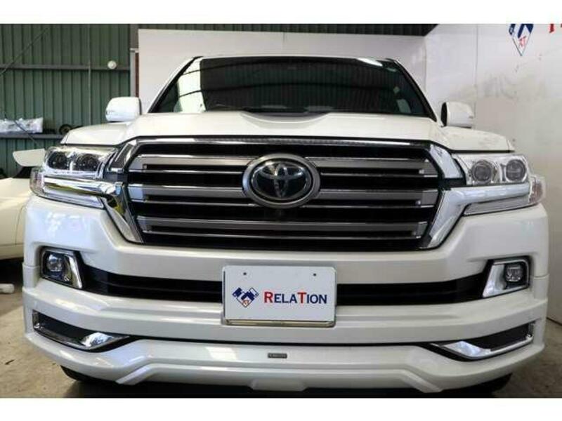LAND CRUISER