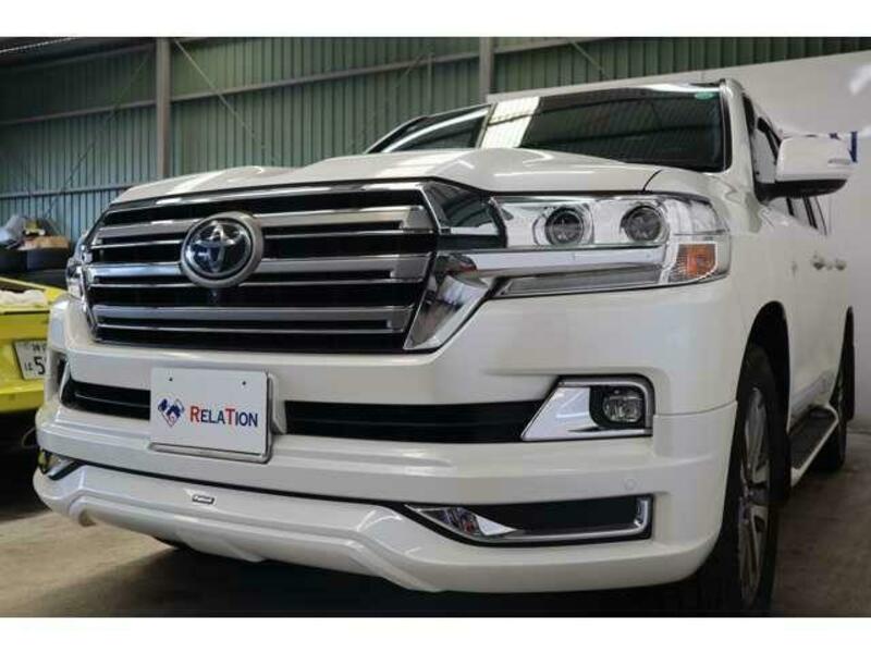 LAND CRUISER