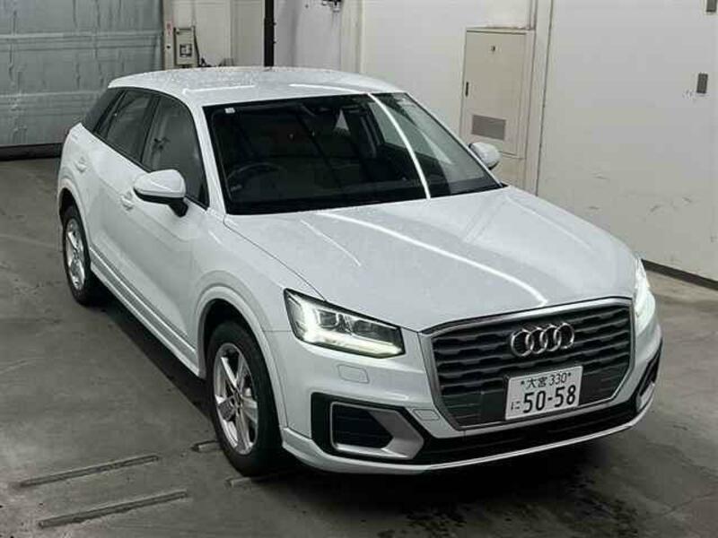 AUDI Q2