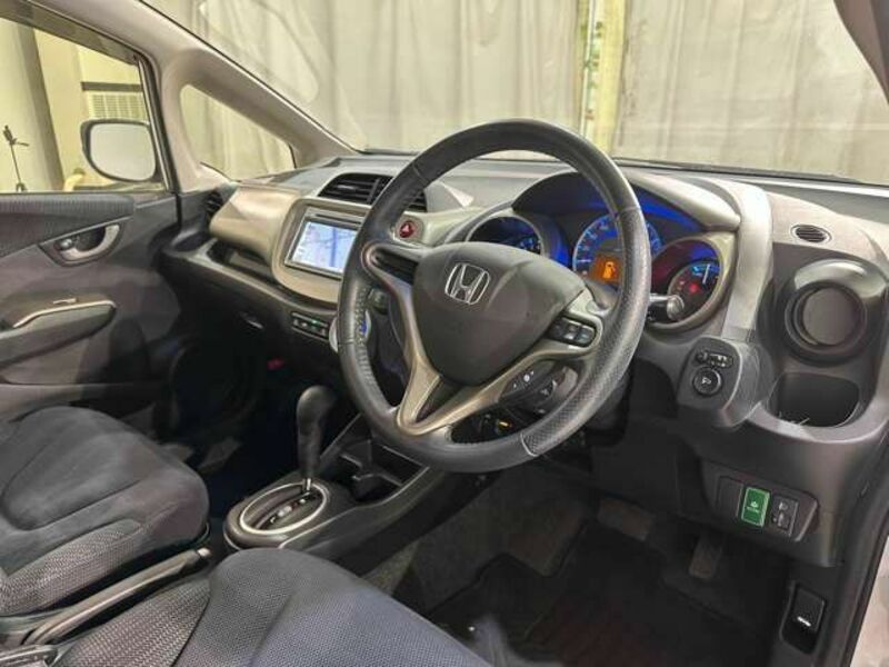FIT HYBRID
