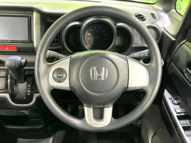 N BOX