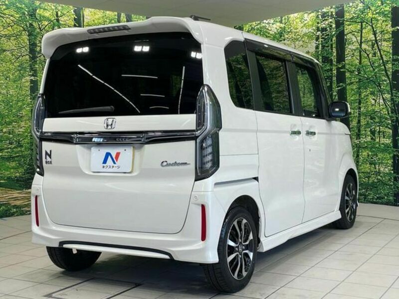 N BOX CUSTOM