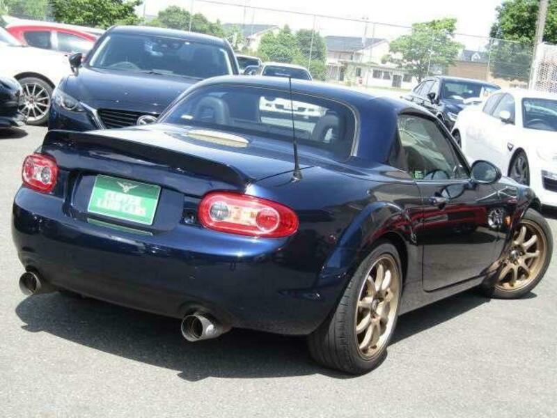 ROADSTER