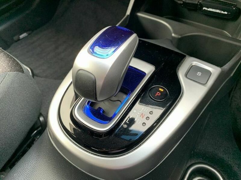 FIT HYBRID