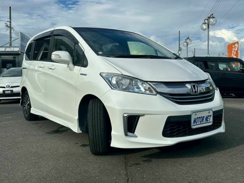 HONDA FREED HYBRID