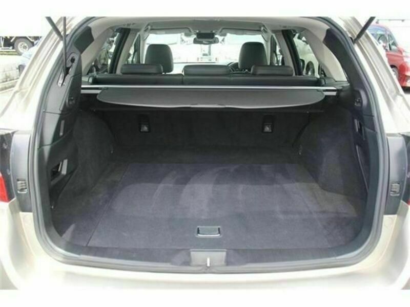 LEGACY OUTBACK