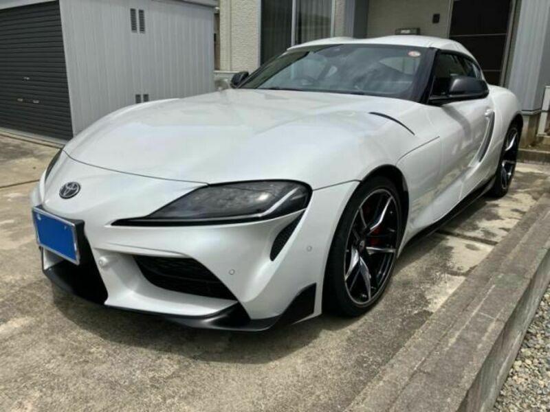 TOYOTA SUPRA