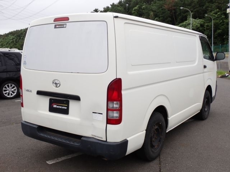 HIACE VAN