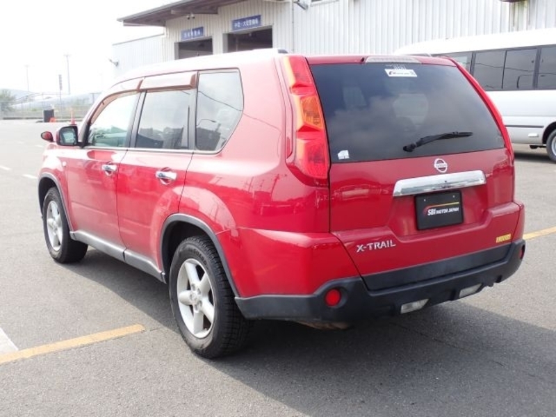 X-TRAIL