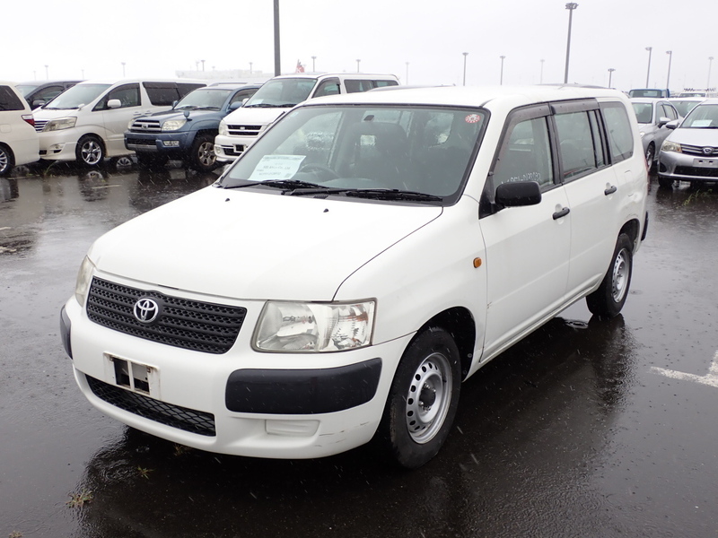TOYOTA SUCCEED VAN