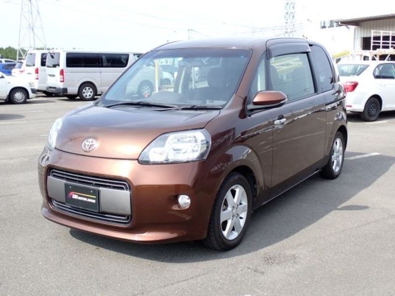 TOYOTA PORTE
