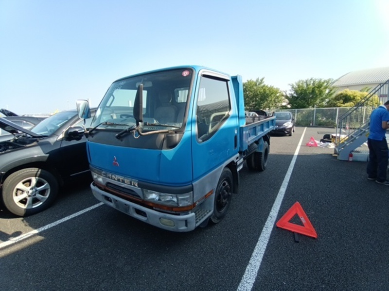 MITSUBISHI CANTER