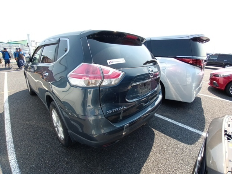 X-TRAIL
