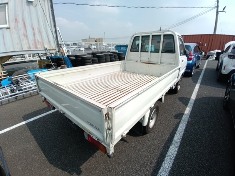TOWNACE TRUCK