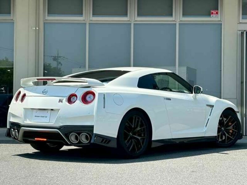 GT-R