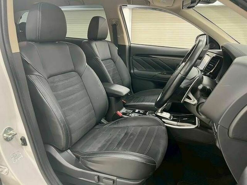OUTLANDER PHEV