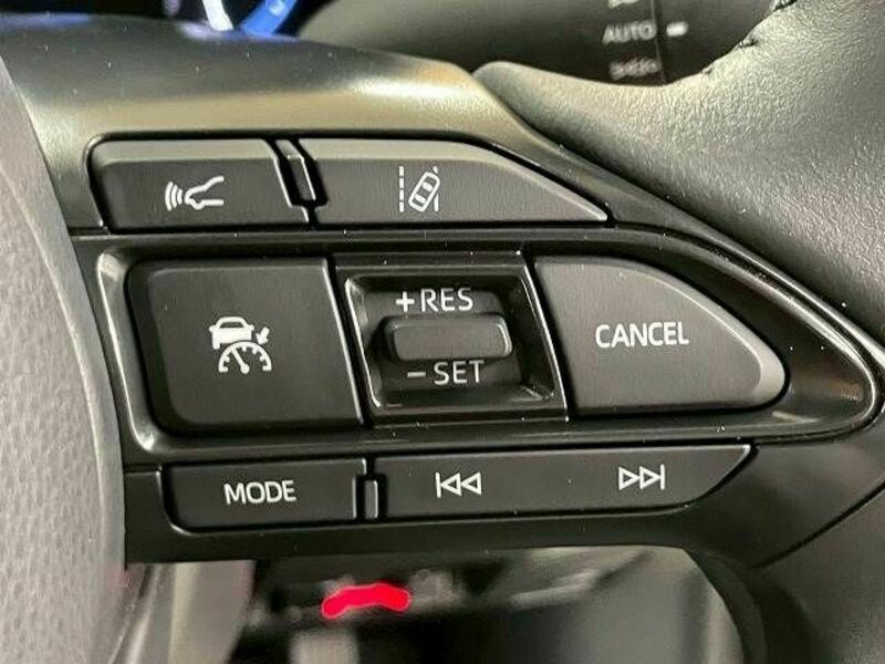 YARIS CROSS