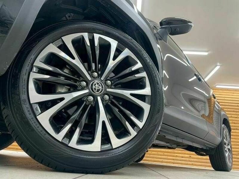 YARIS CROSS