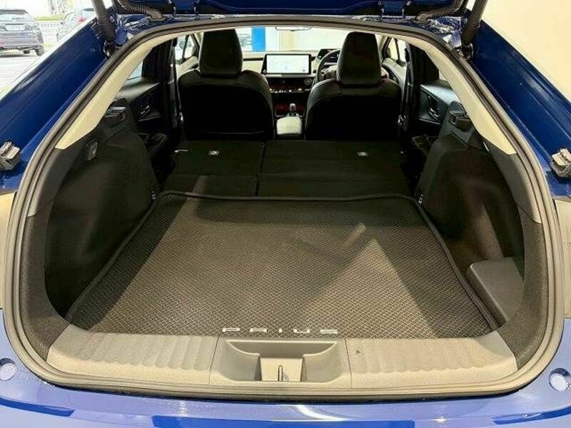PRIUS PHV