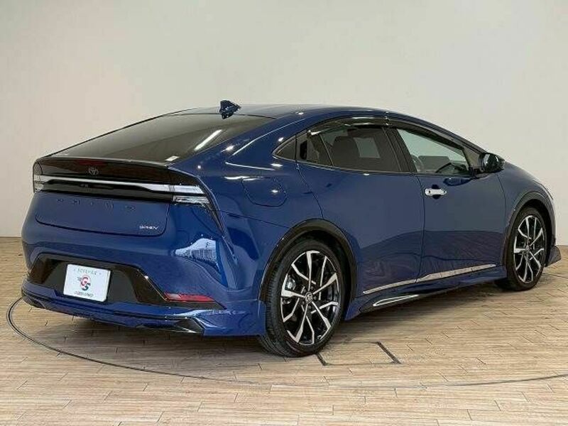 PRIUS PHV