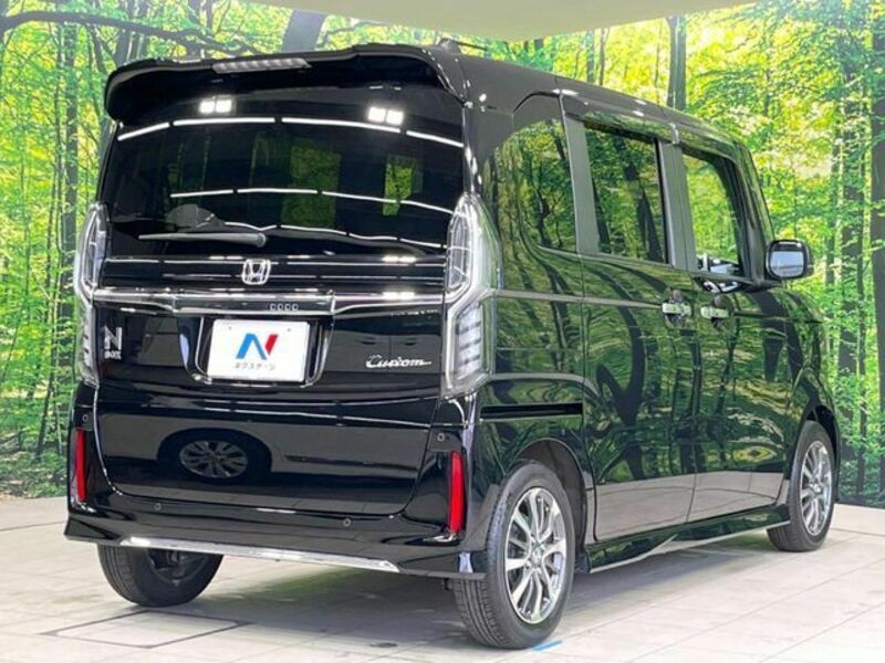N BOX CUSTOM