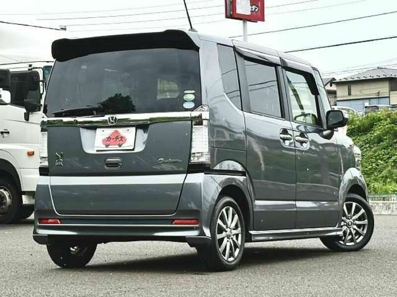 N BOX CUSTOM