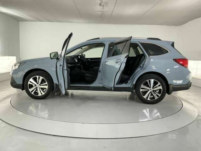 LEGACY OUTBACK