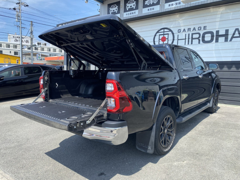 HILUX