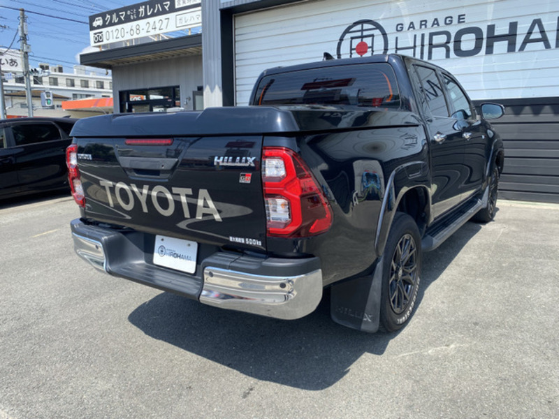 HILUX