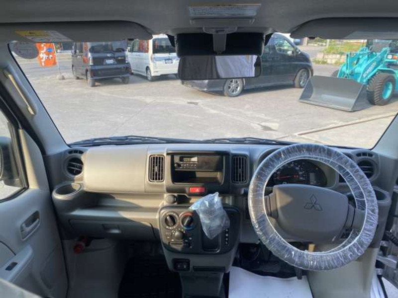 MINICAB VAN