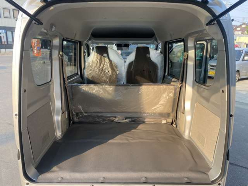 MINICAB VAN