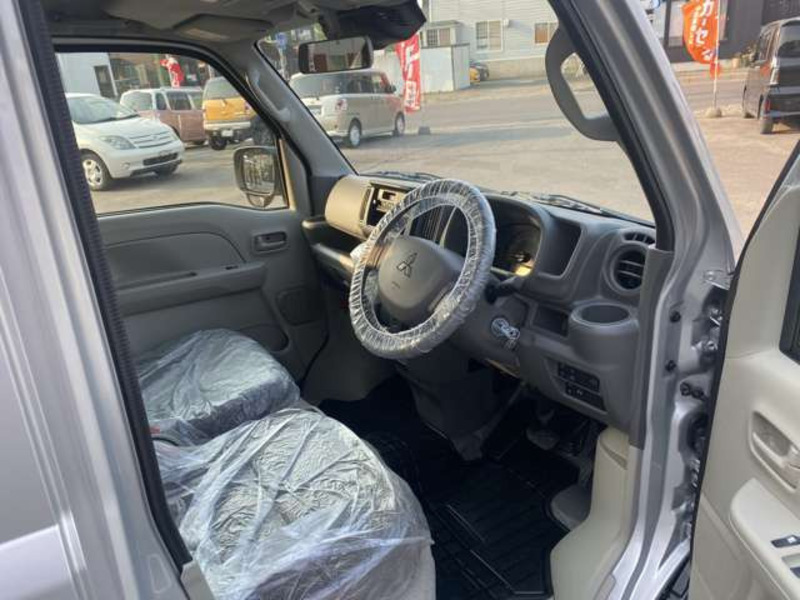 MINICAB VAN