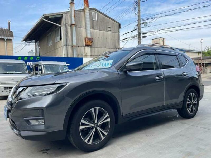 X-TRAIL