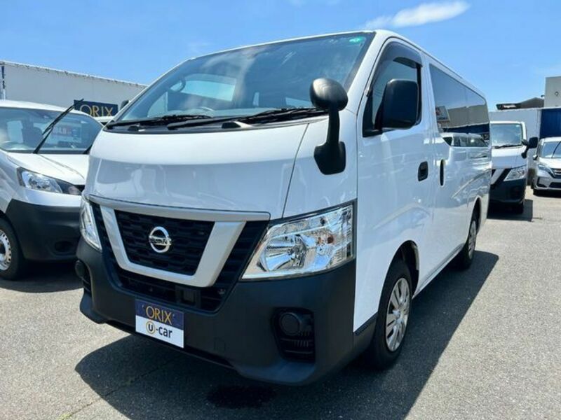 NV350 CARAVAN-0