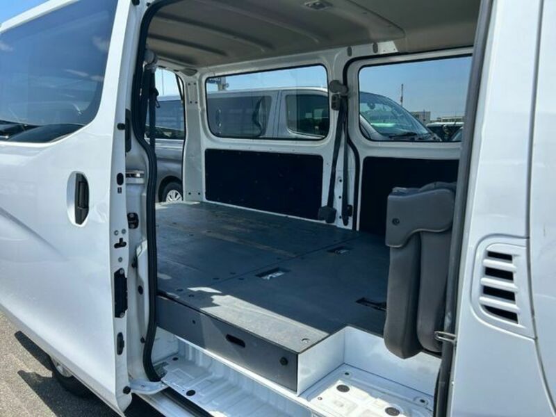 NV350 CARAVAN