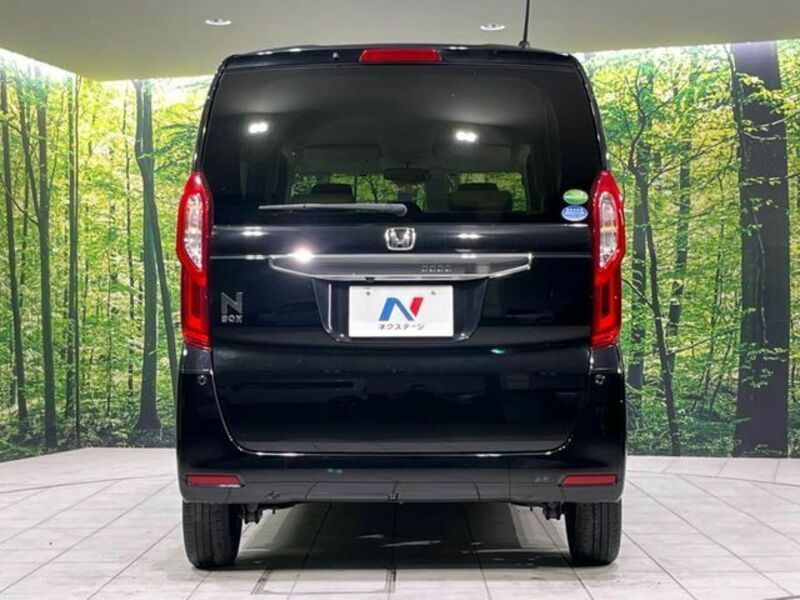 N BOX