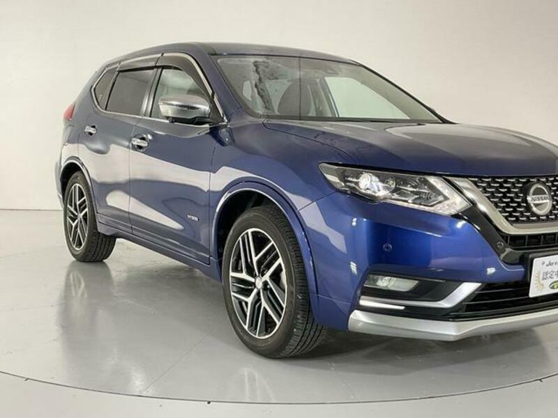 X-TRAIL