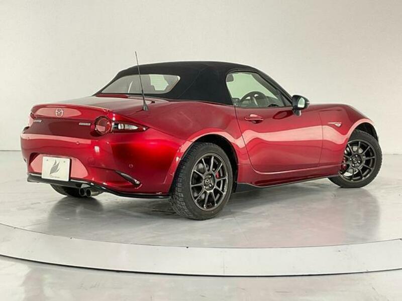 ROADSTER