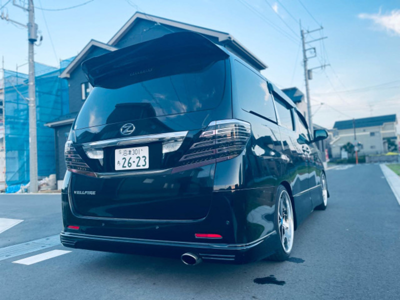 VELLFIRE