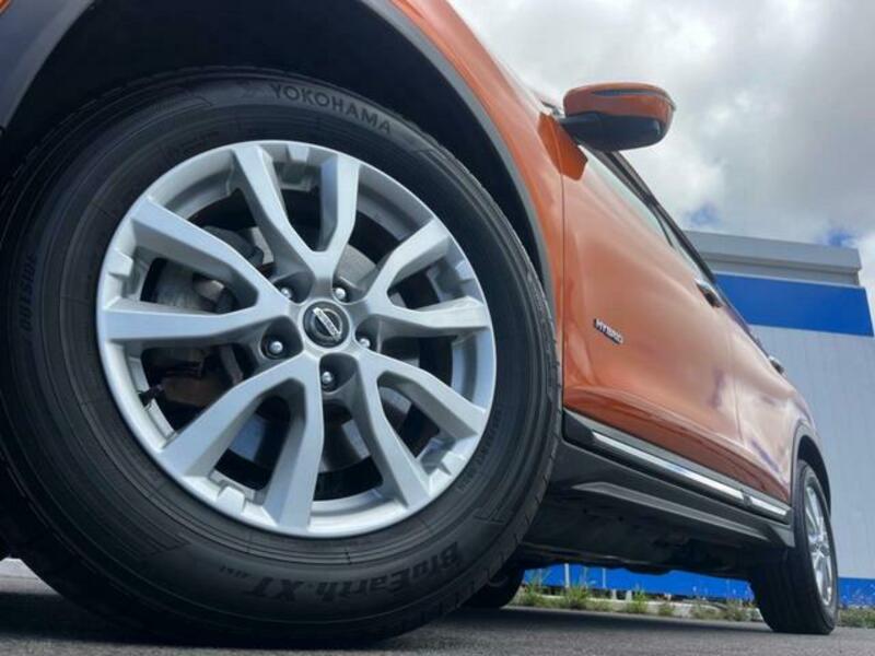 X-TRAIL