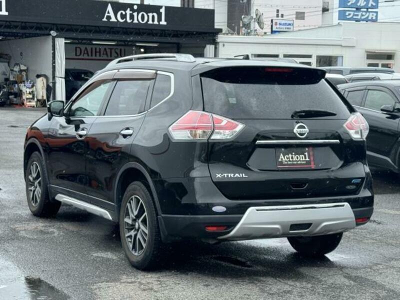 X-TRAIL