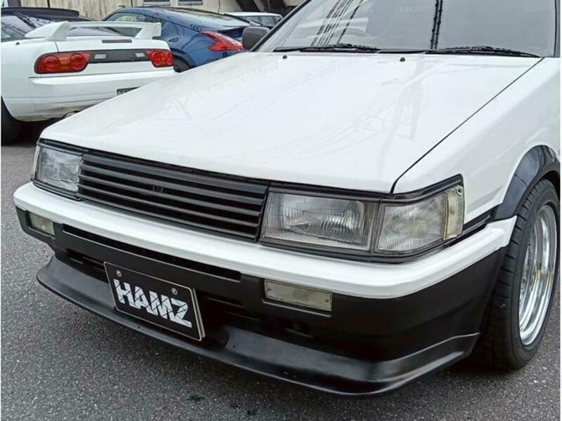 COROLLA LEVIN