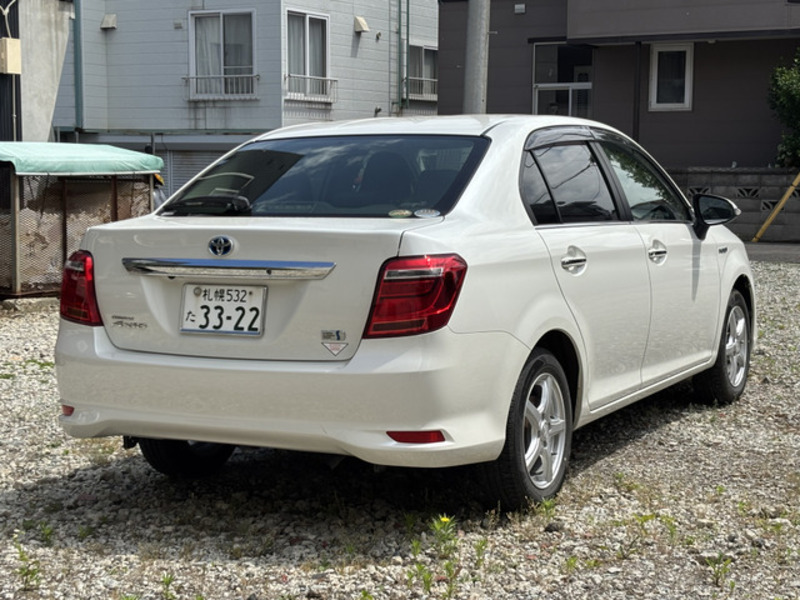 COROLLA AXIO