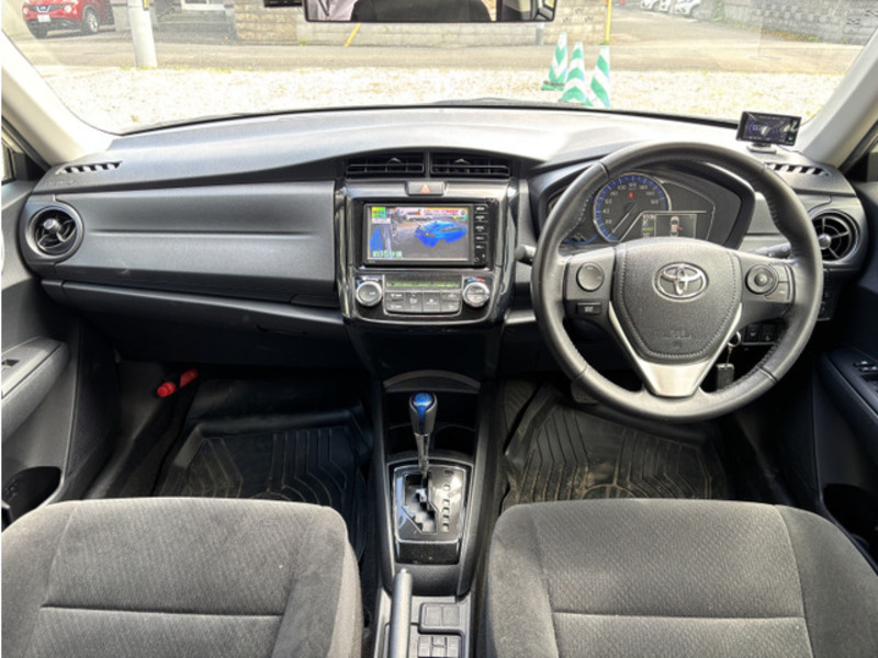 COROLLA AXIO