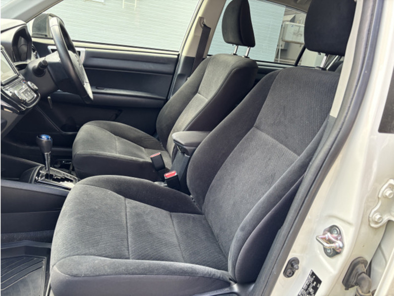 COROLLA AXIO