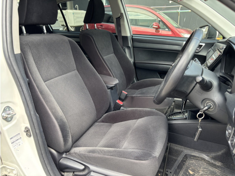 COROLLA AXIO