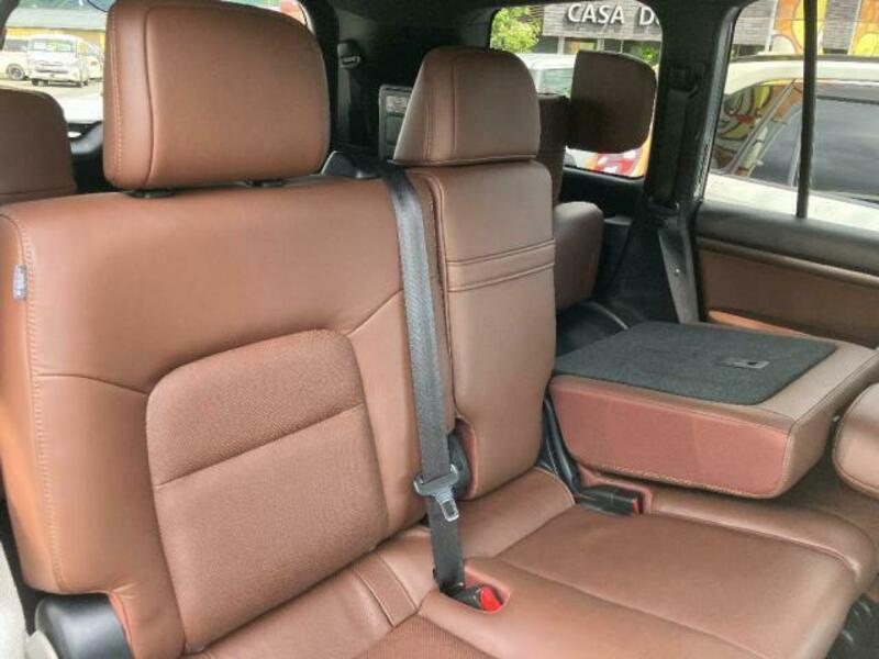 LAND CRUISER