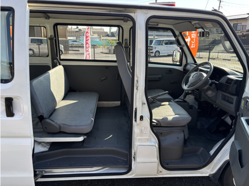 MINICAB VAN