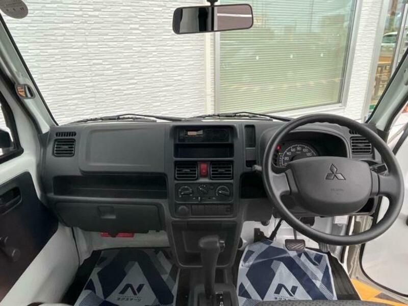 MINICAB TRUCK